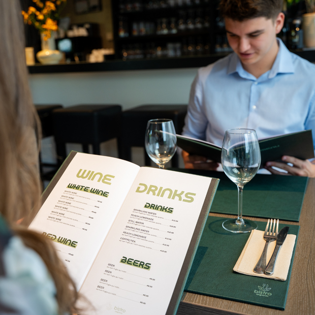 Drankkaart van Duurzaam Materiaal in Restaurant Setting