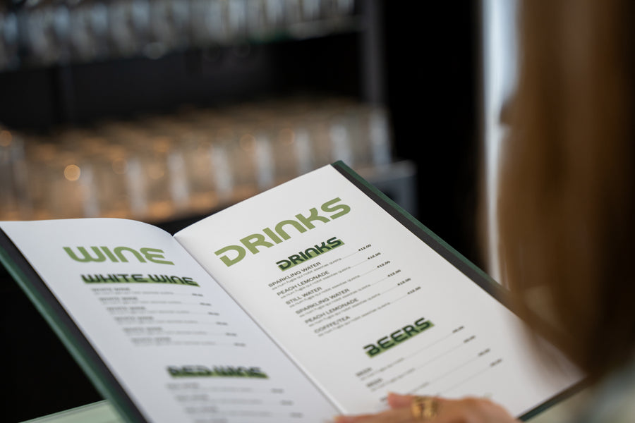 Gepersonaliseerde Drankkaart met Schuifsysteem voor Cocktailbar