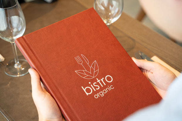 Oranje Menukaart met Logo in Bistro